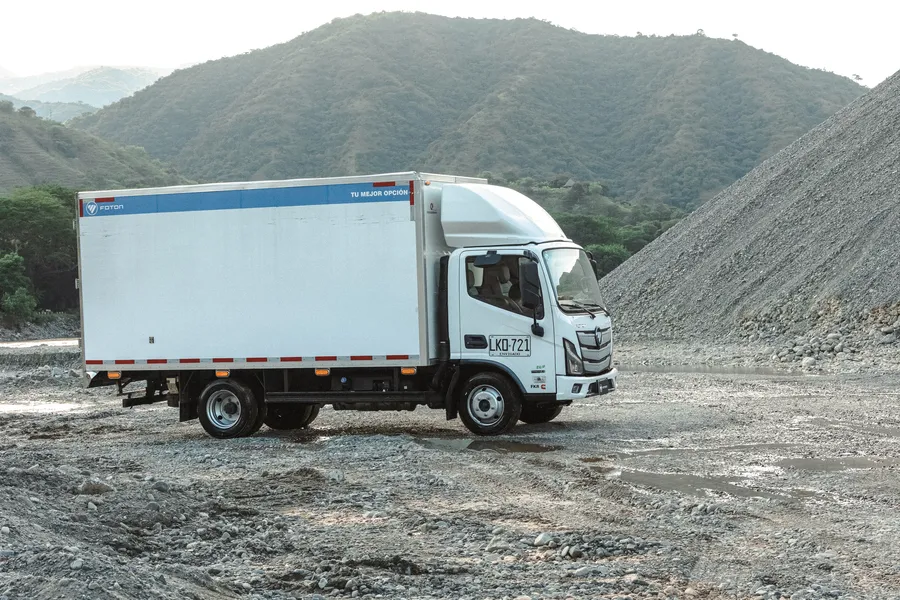 Foton FKR CUMMINS 3.5 TON AMT — foto 2 de 8