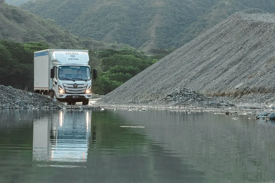 Foton FKR CUMMINS 3.5 TON AMT — foto 3 de 8