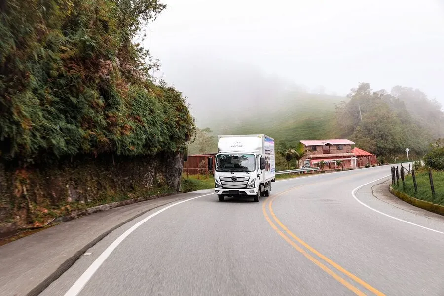 Foton FKR CUMMINS 3.5 TON AMT — foto 6 de 8