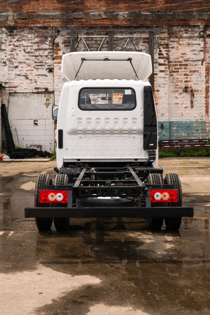Foton FKR MILER DC 3.3 TON — foto 4 de 8